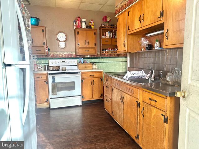 409-411 COAL ST, Tuscarora, PA 17982