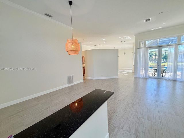 2644 Miller Ct, Weston, FL 33332