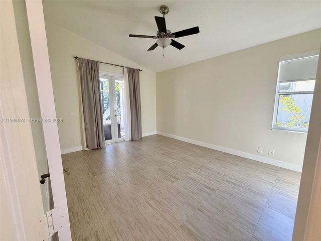 2644 Miller Ct, Weston, FL 33332