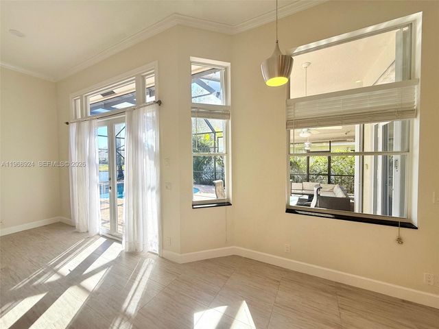 2644 Miller Ct, Weston, FL 33332