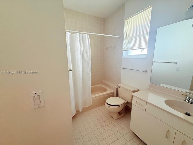 2644 Miller Ct, Weston, FL 33332