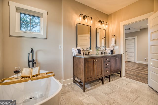 1722 High Summit Drive, Talking Rock, GA 30175