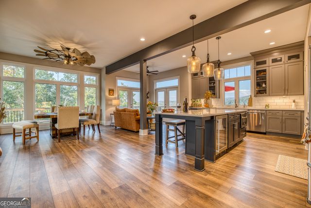 1722 High Summit Drive, Talking Rock, GA 30175