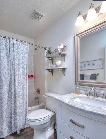 2415 Navigator Circle, Dalzell, SC 29040