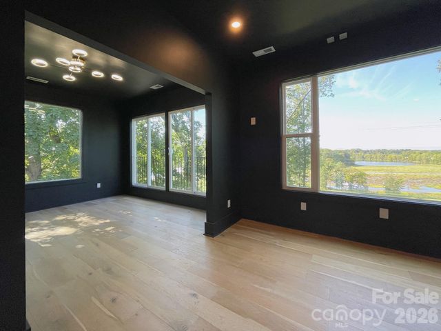 124 Clipper Lane, Mooresville, NC 28117