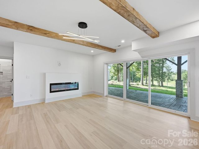 124 Clipper Lane, Mooresville, NC 28117