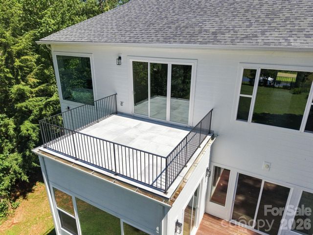124 Clipper Lane, Mooresville, NC 28117