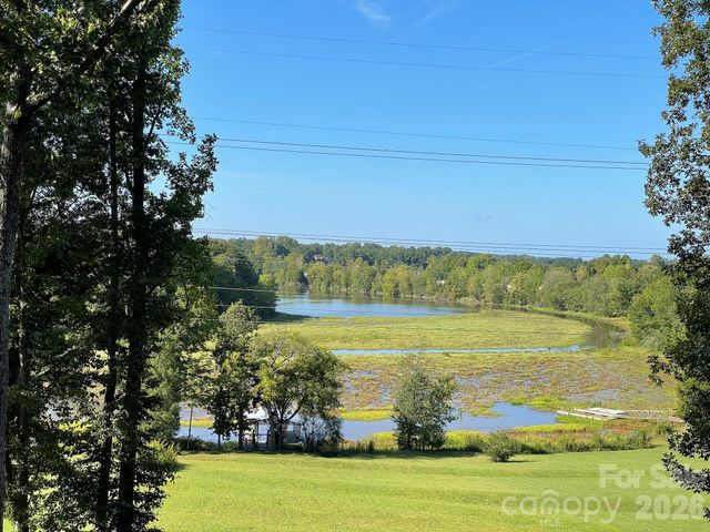 124 Clipper Lane, Mooresville, NC 28117