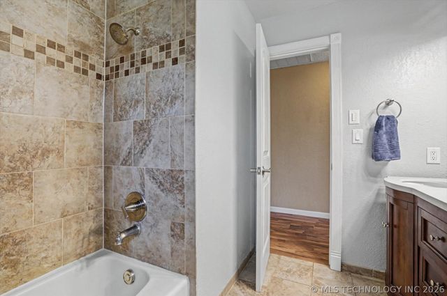 21819 W 12th Street S, Sand Springs, OK 74063