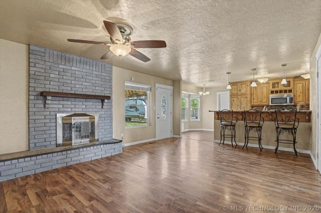 21819 W 12th Street S, Sand Springs, OK 74063