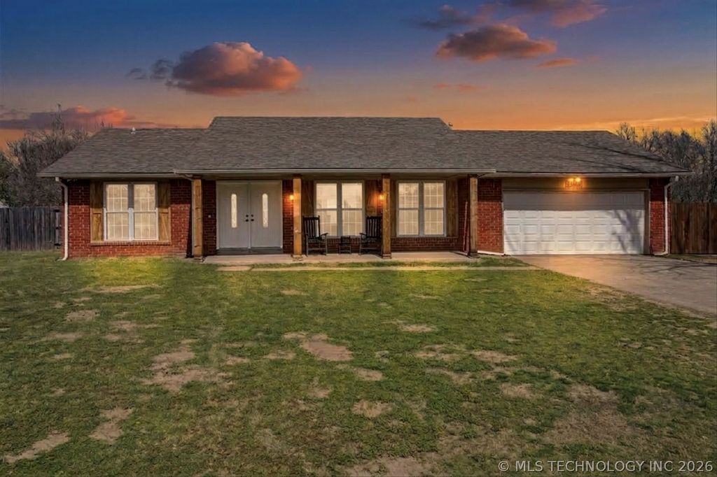 21819 W 12th Street S, Sand Springs, OK 74063