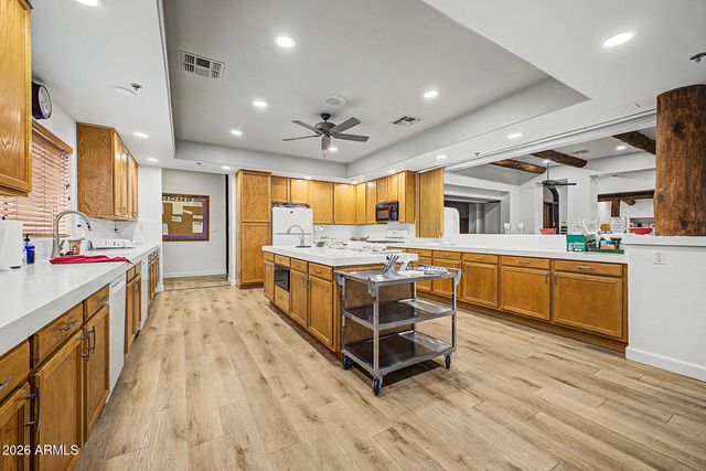 5830 E MCKELLIPS Road 91, Mesa, AZ 85215