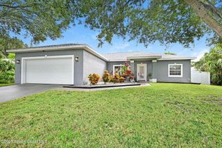 1125 Brook Street NE, Palm Bay, FL 32905