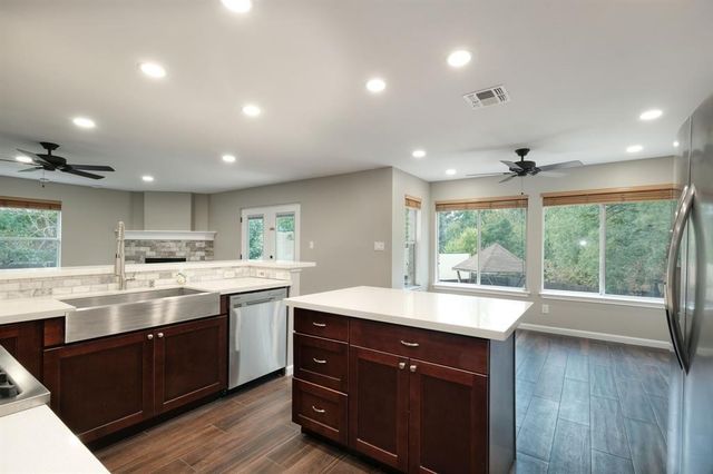 2412 Willow WAY, Round Rock, TX 78664