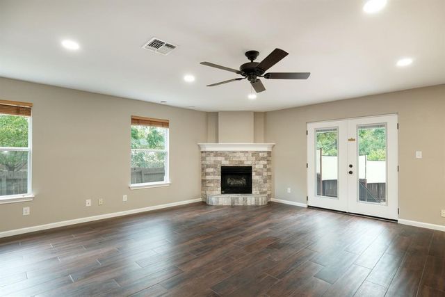 2412 Willow WAY, Round Rock, TX 78664