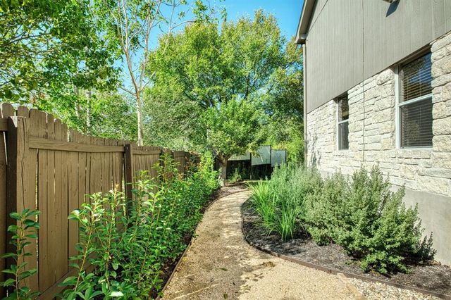 2412 Willow WAY, Round Rock, TX 78664