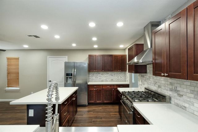 2412 Willow WAY, Round Rock, TX 78664