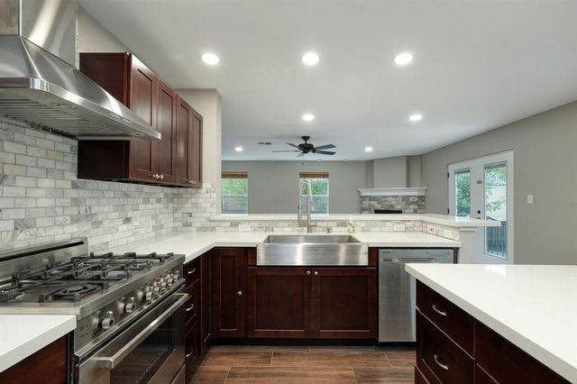2412 Willow WAY, Round Rock, TX 78664
