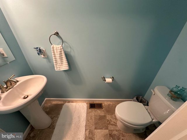 20 GREENVIEW DR, Shrewsbury, PA 17361