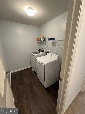 20 GREENVIEW DR, Shrewsbury, PA 17361
