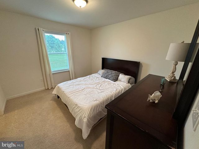 20 GREENVIEW DR, Shrewsbury, PA 17361