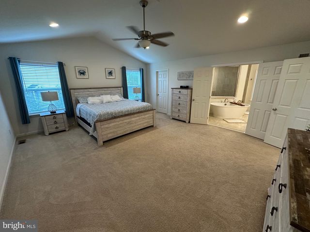 20 GREENVIEW DR, Shrewsbury, PA 17361