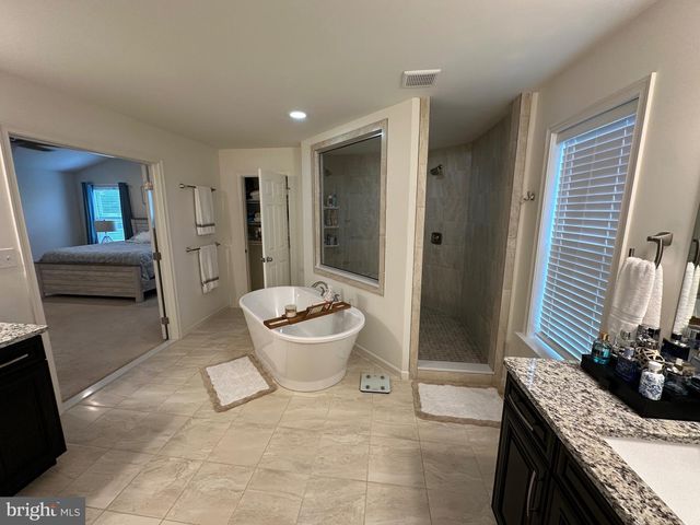 20 GREENVIEW DR, Shrewsbury, PA 17361
