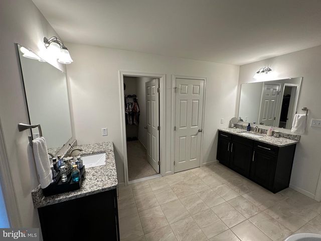 20 GREENVIEW DR, Shrewsbury, PA 17361