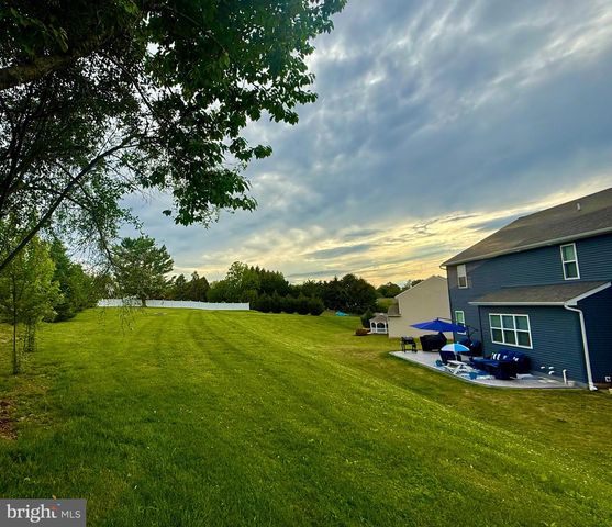 20 GREENVIEW DR, Shrewsbury, PA 17361