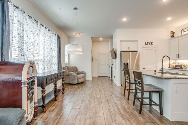 6449 Iron Horse Boulevard, North Richland Hills, TX 76180