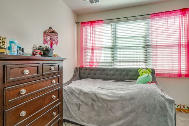 6449 Iron Horse Boulevard, North Richland Hills, TX 76180