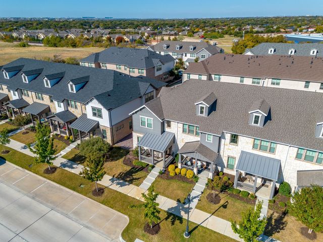 6449 Iron Horse Boulevard, North Richland Hills, TX 76180