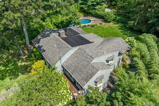 24 Preston Street, Huntington, NY 11743