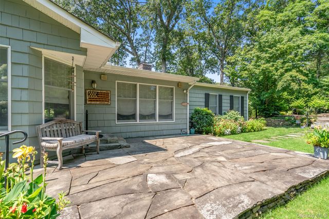 24 Preston Street, Huntington, NY 11743