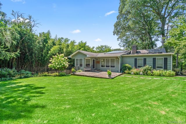24 Preston Street, Huntington, NY 11743