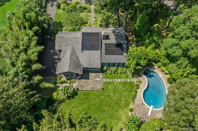 24 Preston Street, Huntington, NY 11743