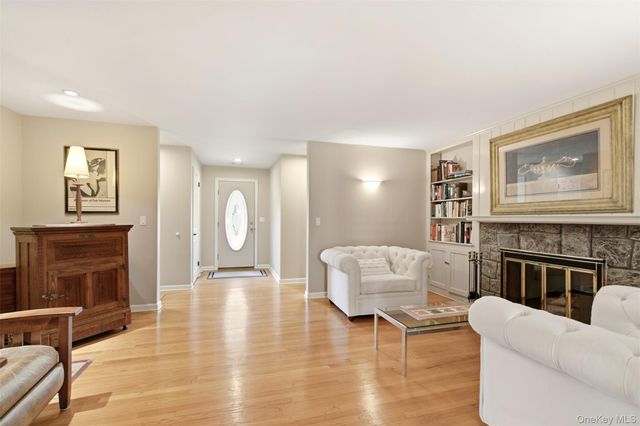 24 Preston Street, Huntington, NY 11743