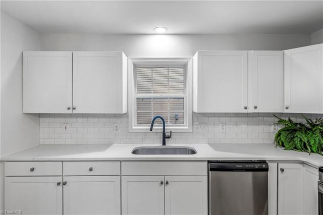 16 Spring Chapel Court, Greensboro, NC 27455