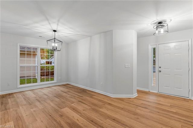 16 Spring Chapel Court, Greensboro, NC 27455
