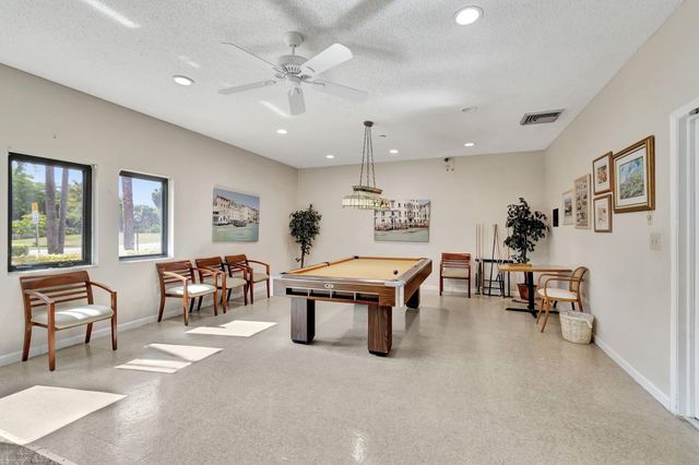 900 SW 9th Street Circle 102, Boca Raton, FL 33486