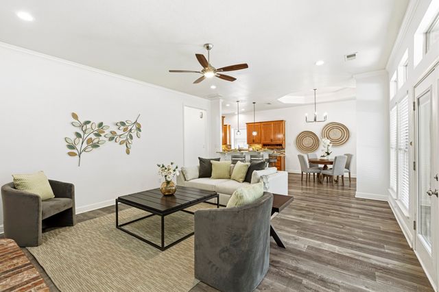 308 Leeward Circle, Azle, TX 76020