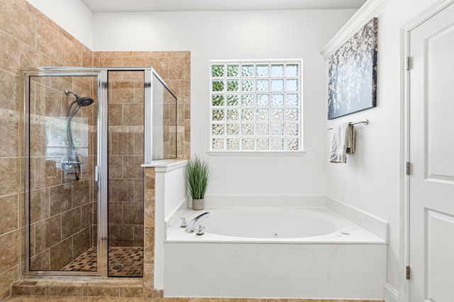 308 Leeward Circle, Azle, TX 76020
