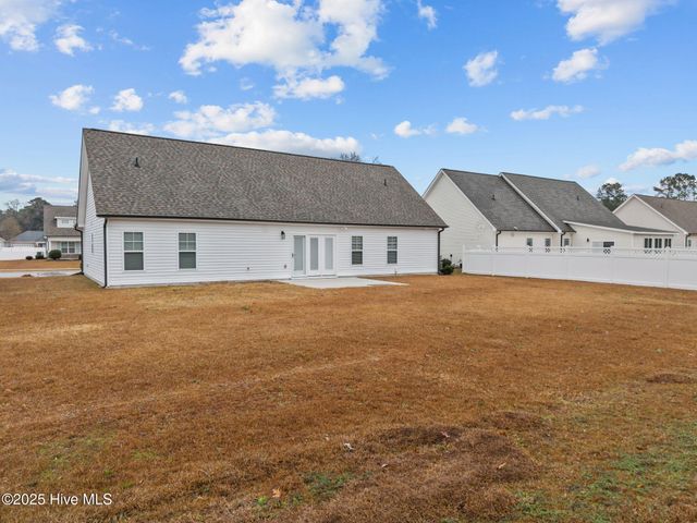 3833 E Baywood Lane, Greenville, NC 27834