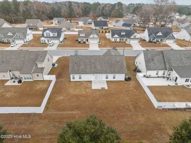 3833 E Baywood Lane, Greenville, NC 27834