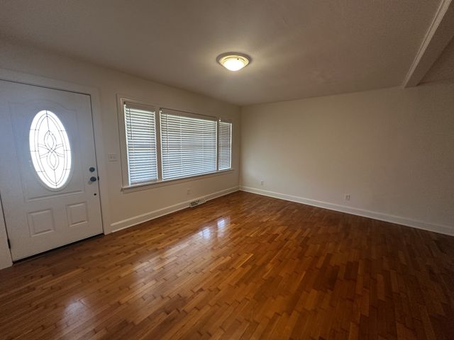 601 5th St, Lawrenceburg, TN 38464