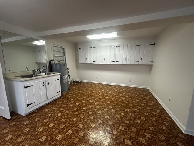 601 5th St, Lawrenceburg, TN 38464