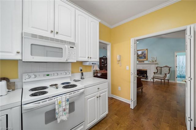 109 Sterling Point Court, Winston-salem, NC 27104