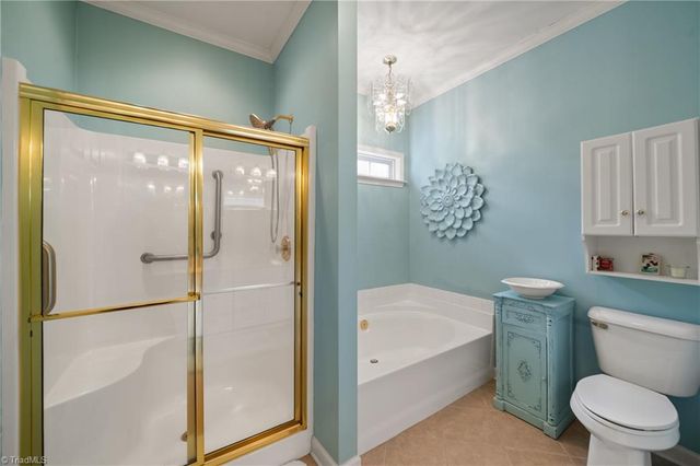 109 Sterling Point Court, Winston-salem, NC 27104