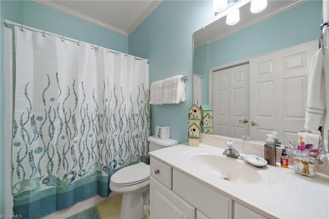 109 Sterling Point Court, Winston-salem, NC 27104