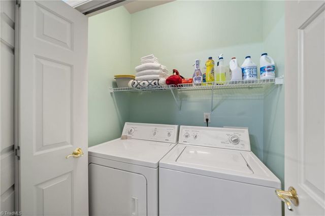 109 Sterling Point Court, Winston-salem, NC 27104
